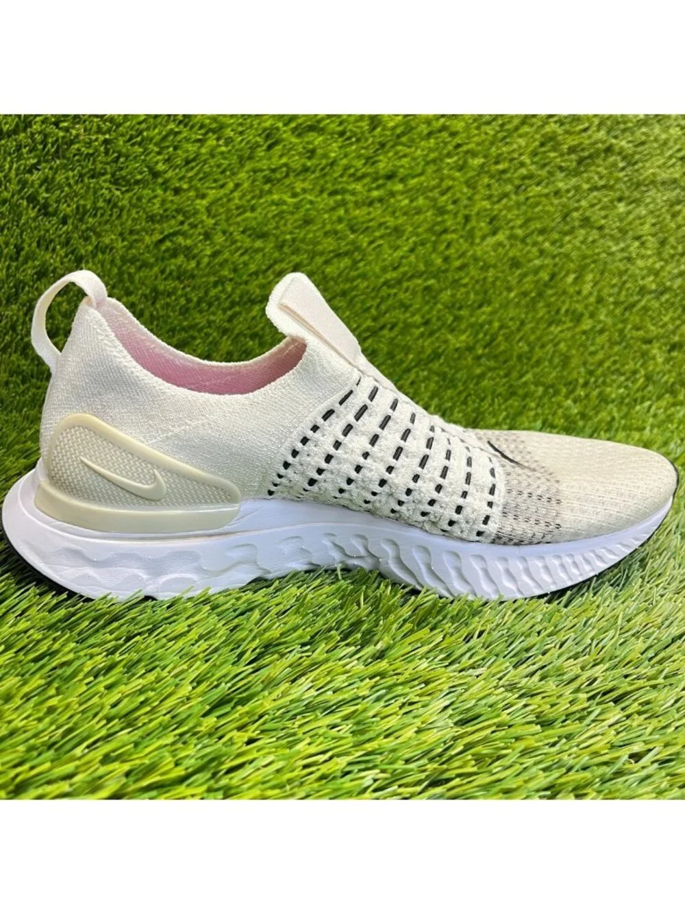 Nike React Phantom Run Flyknit 2 Women Size 7 Cream White Running Shoes Sneakers